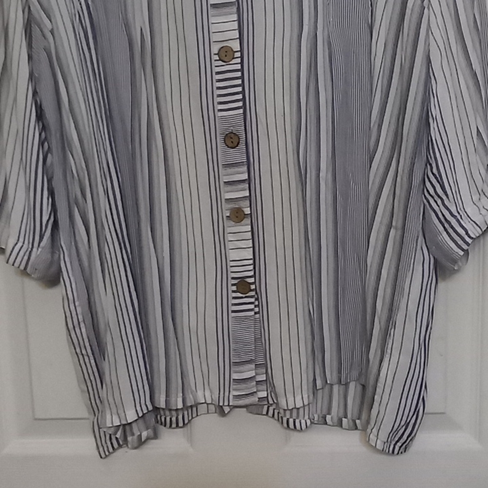 Tunic - Picture 2 of 4